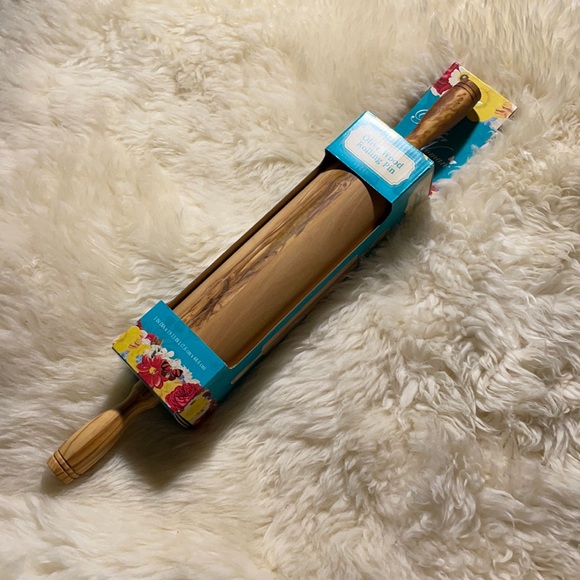The Pioneer Woman Olive Wood Rolling Pin